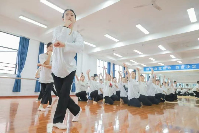 1765439106955994.jpg 127d1e87b59c36e0f571a013f09f0500.jpg