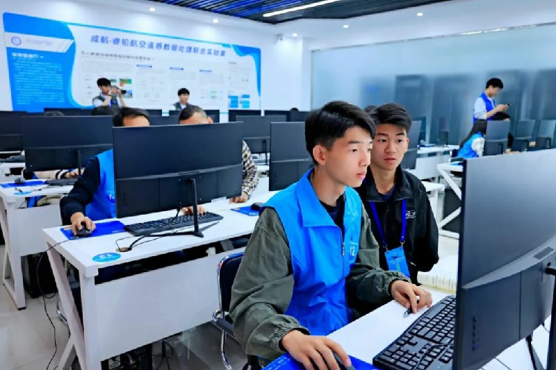 1770968592138992.jpg 2a2934d8969dbeb78ebeee1103347de4-sz_105718.jpg