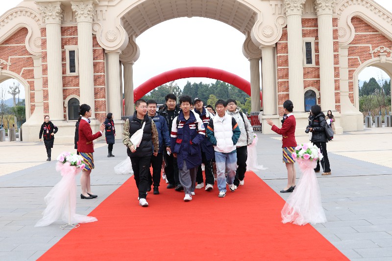 1773107023108349.jpg 1764140055374978.jpg